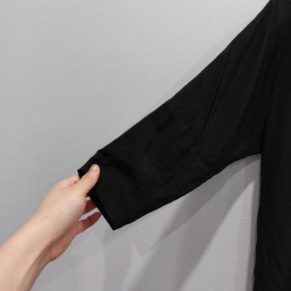 Aritzia Babaton Black Silk Scoop Neck Shift Dress Size 0 - Picture 3 of 9
